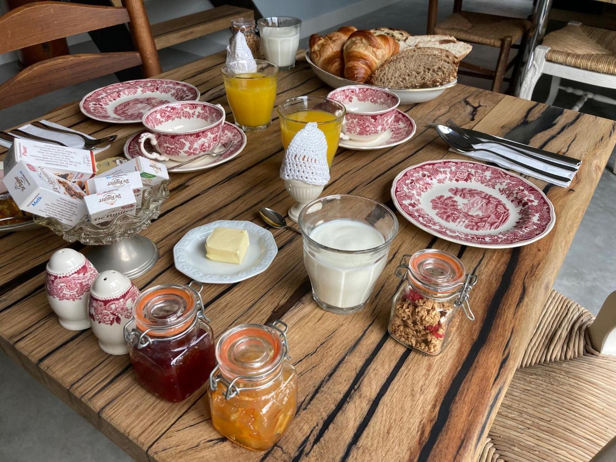 Bb De Marshoek 달프센 외부 사진